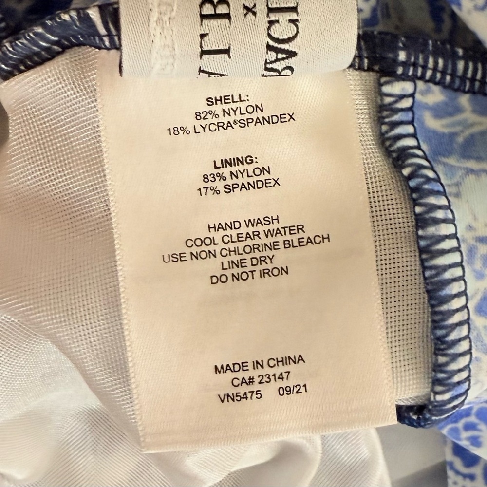 Miraclesuit x Talbots‎ Sanibel Medallion Tapestry Tankini and Skirt Swim Set - Picture 15 of 16